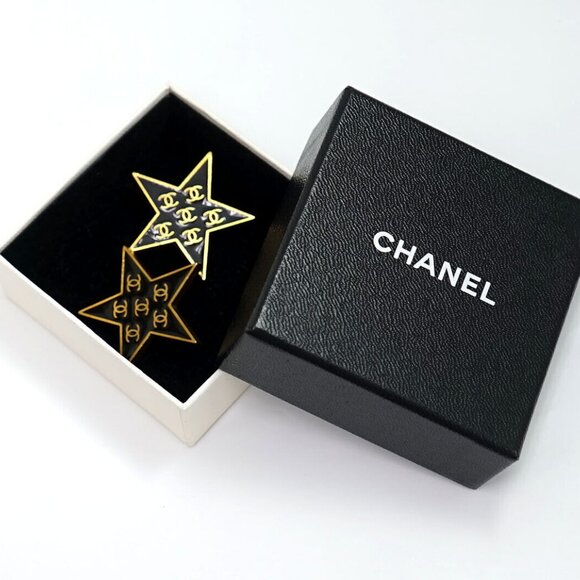 CHANEL CC Logos Black Star Clip-On Earrings Gold Tone 01P Auth w/Box c1150 - Picture 8 of 16